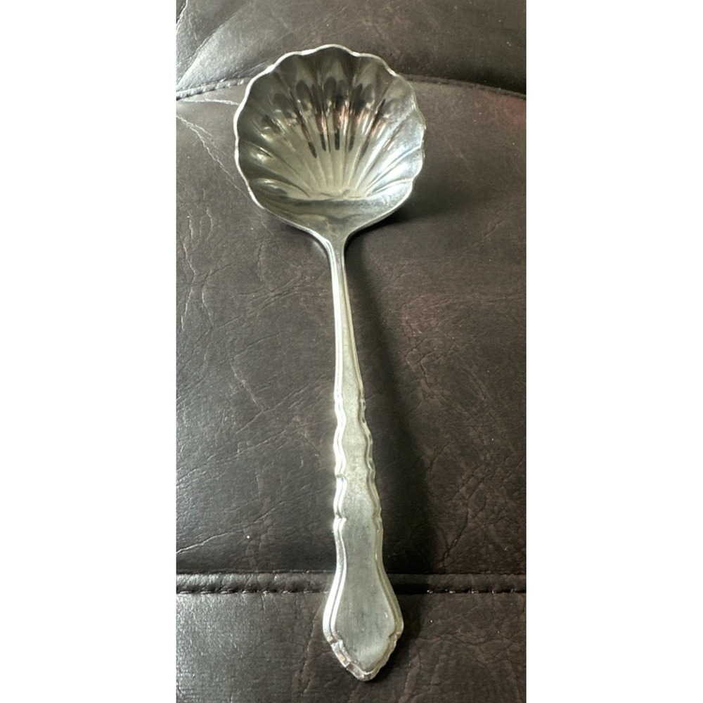 International Lyon AMERICANA Shell Stainless GRAVY SAUCE Spoon Silverware
